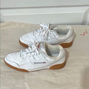 Reebok men’s White Sneakers workout in size 8